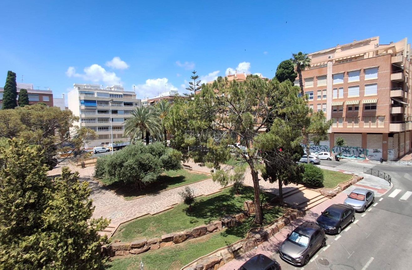 Reventa - Apartamento / piso - Torrevieja - Centro