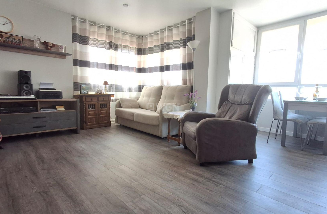 Reventa - Apartamento / piso - Torrevieja - Centro