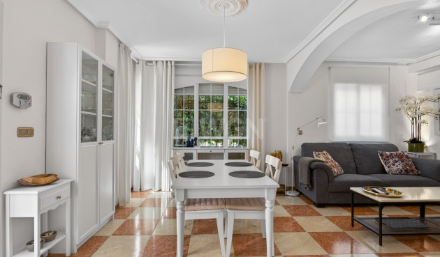 Odsprzedaż - Villa - Orihuela Costa - Costa Blanca