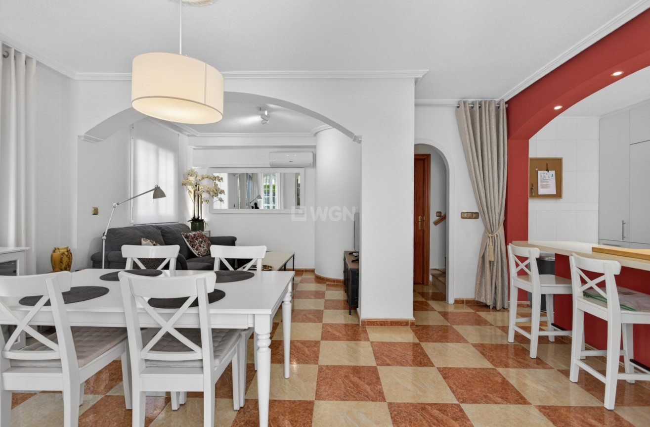 Odsprzedaż - Villa - Orihuela Costa - Costa Blanca
