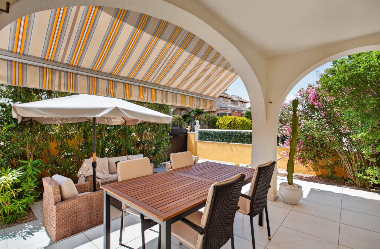 Odsprzedaż - Villa - Orihuela Costa - Costa Blanca