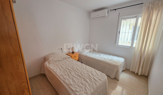 Odsprzedaż - Mieszkanie w bloku - Villamartin - Costa Blanca