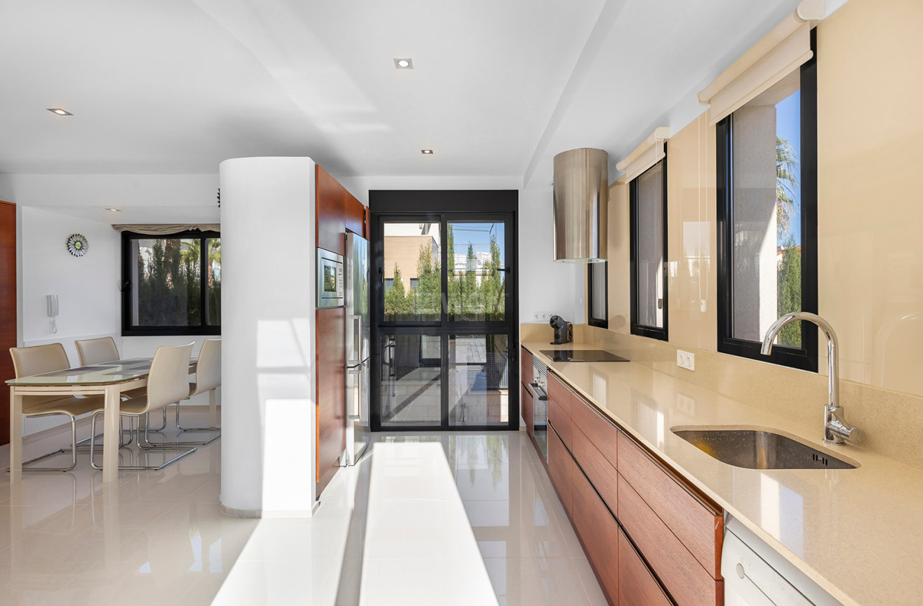 Odsprzedaż - Villa - Orihuela Costa - Costa Blanca