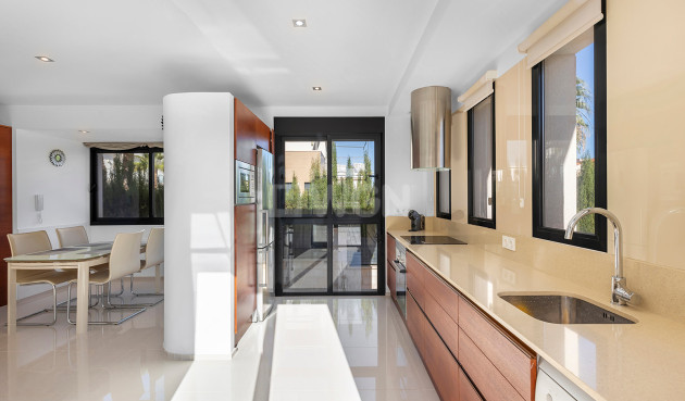 Odsprzedaż - Villa - Orihuela Costa - Costa Blanca