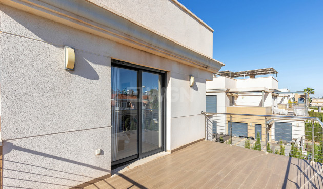 Odsprzedaż - Villa - Orihuela Costa - Costa Blanca