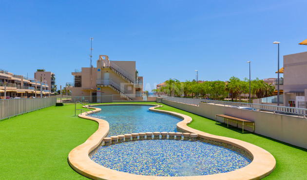 Odsprzedaż - Mieszkanie w bloku - Pilar de la Horadada - Costa Blanca