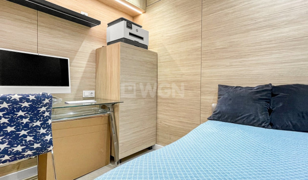 Odsprzedaż - Mieszkanie w bloku - Torrevieja - Costa Blanca