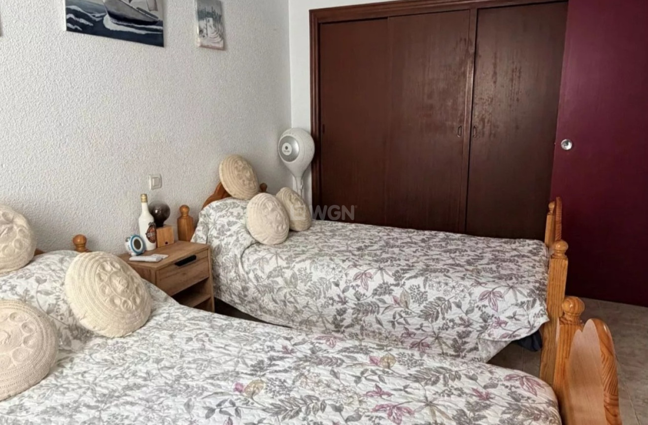 Odsprzedaż - Mieszkanie w bloku - Villamartin - Costa Blanca