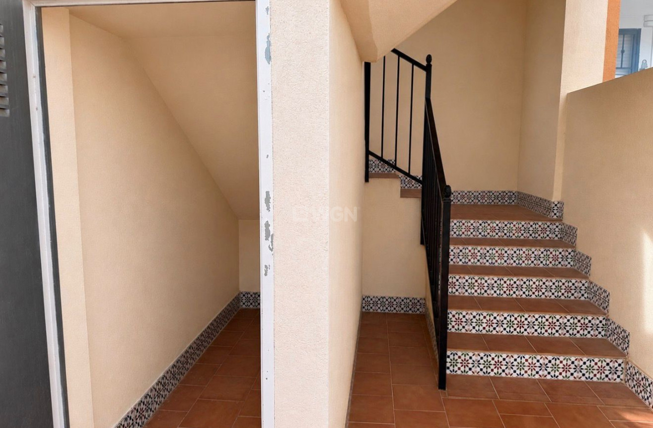 Odsprzedaż - Mieszkanie w bloku - Orihuela Costa - Costa Blanca