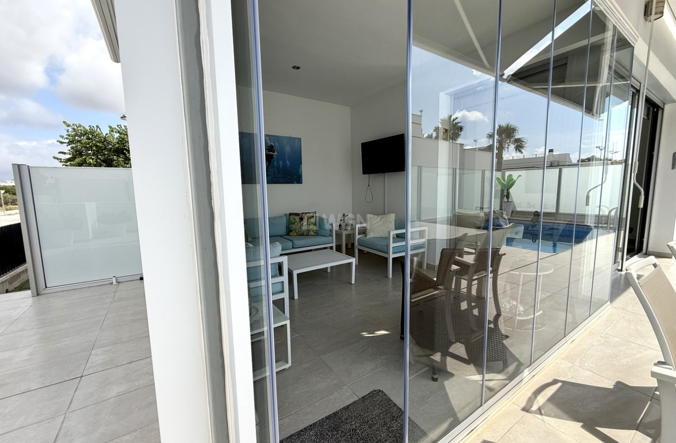 Odsprzedaż - Villa - Dolores - Costa Blanca