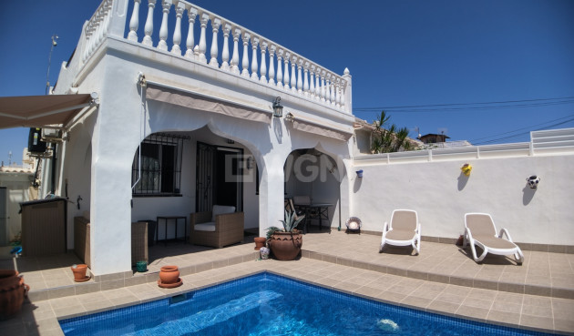 Odsprzedaż - Villa - Villamartin - Costa Blanca