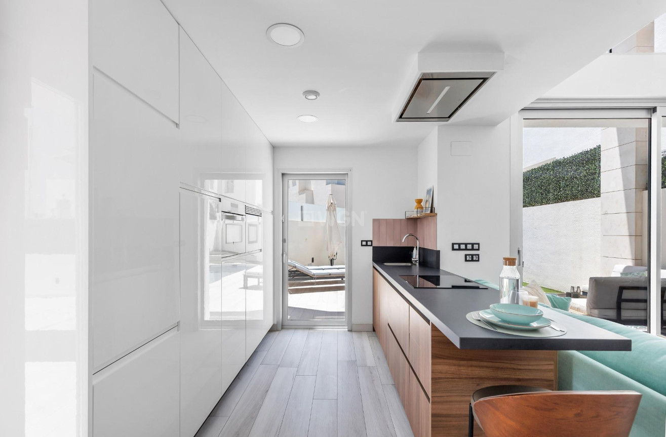 Odsprzedaż - Villa - Orihuela Costa - Lomas de Cabo Roig