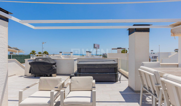 Odsprzedaż - Villa - Orihuela Costa - Lomas de Cabo Roig