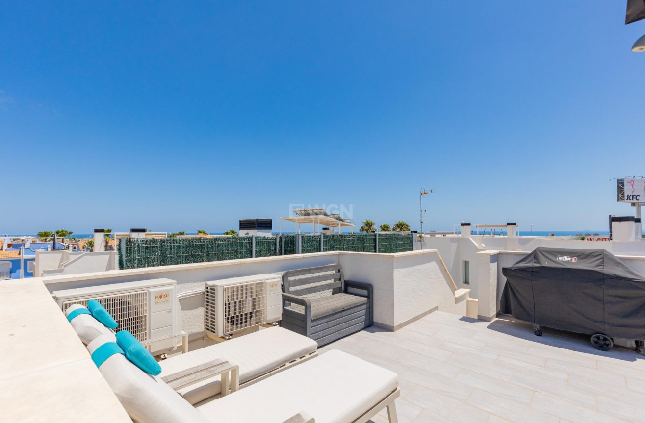 Odsprzedaż - Villa - Orihuela Costa - Lomas de Cabo Roig