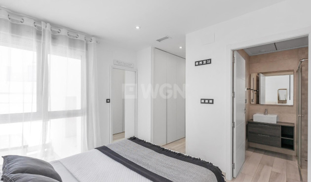 Odsprzedaż - Villa - Orihuela Costa - Lomas de Cabo Roig