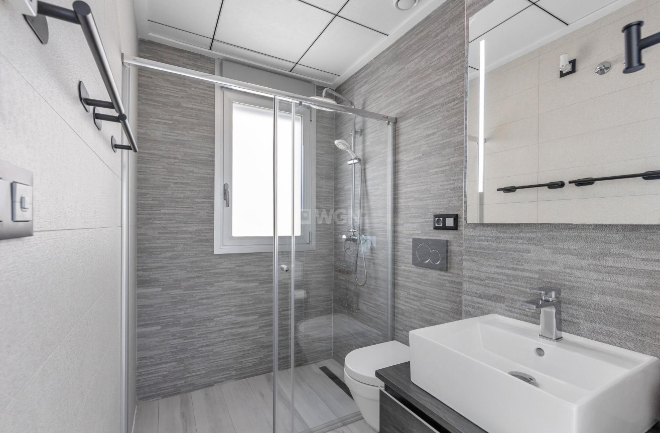 Odsprzedaż - Villa - Orihuela Costa - Lomas de Cabo Roig
