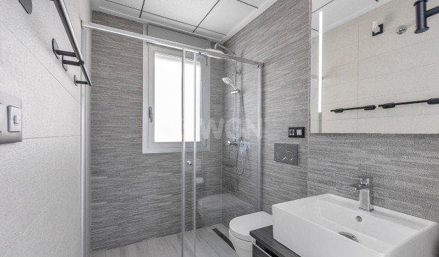 Odsprzedaż - Villa - Orihuela Costa - Lomas de Cabo Roig