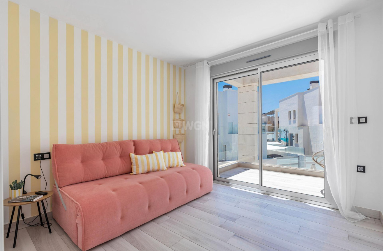 Odsprzedaż - Villa - Orihuela Costa - Lomas de Cabo Roig