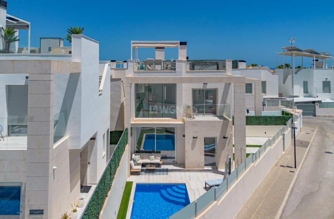 Odsprzedaż - Villa - Orihuela Costa - Lomas de Cabo Roig