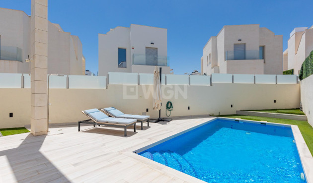 Odsprzedaż - Villa - Orihuela Costa - Lomas de Cabo Roig