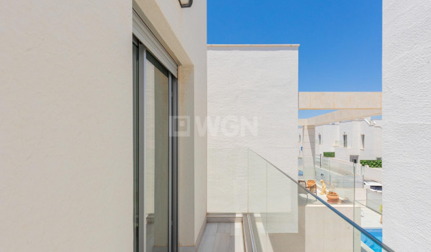 Odsprzedaż - Villa - Orihuela Costa - Lomas de Cabo Roig
