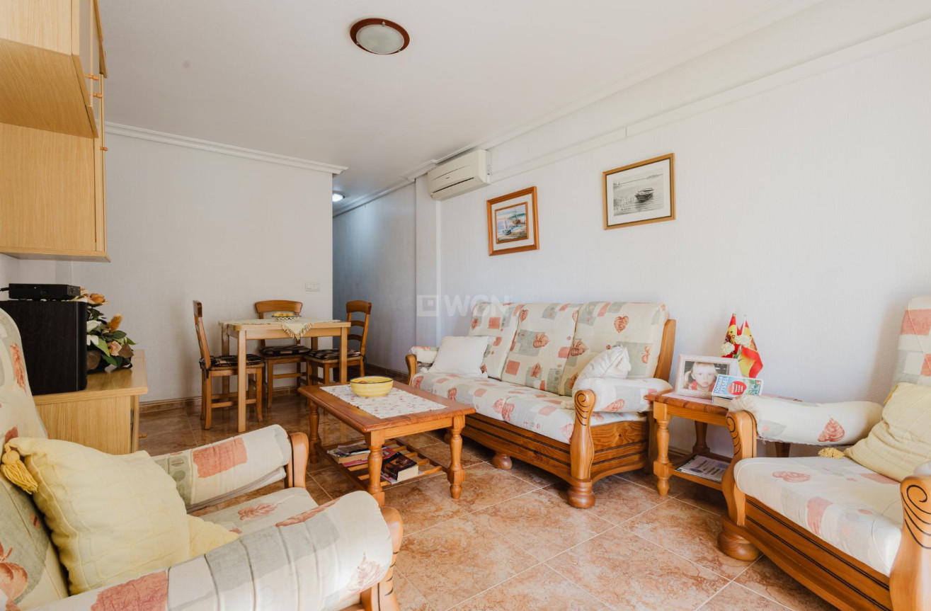Odsprzedaż - Mieszkanie w bloku - Torrevieja - Costa Blanca