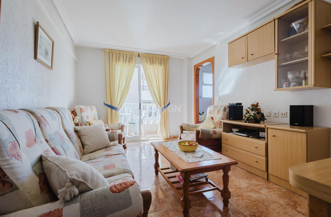 Odsprzedaż - Mieszkanie w bloku - Torrevieja - Costa Blanca