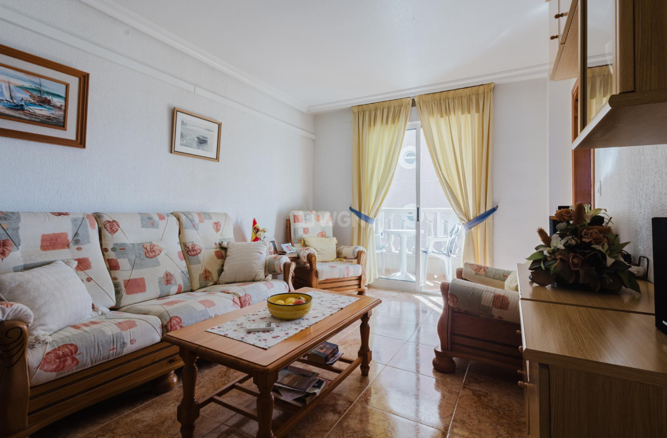 Odsprzedaż - Mieszkanie w bloku - Torrevieja - Costa Blanca