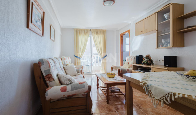 Odsprzedaż - Mieszkanie w bloku - Torrevieja - Costa Blanca