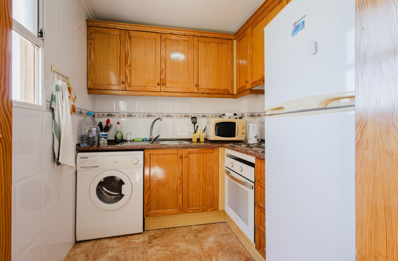 Odsprzedaż - Mieszkanie w bloku - Torrevieja - Costa Blanca