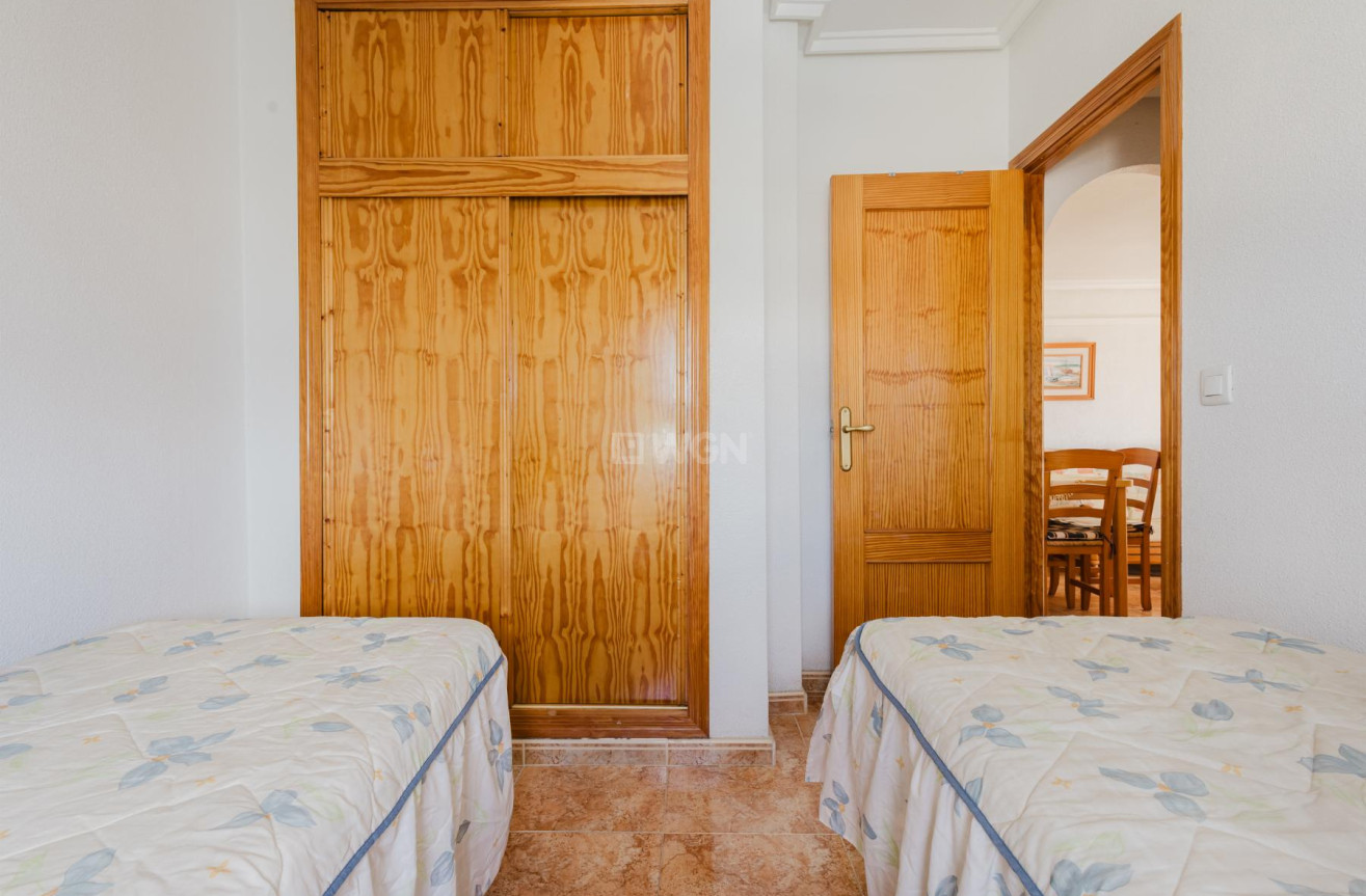 Odsprzedaż - Mieszkanie w bloku - Torrevieja - Costa Blanca