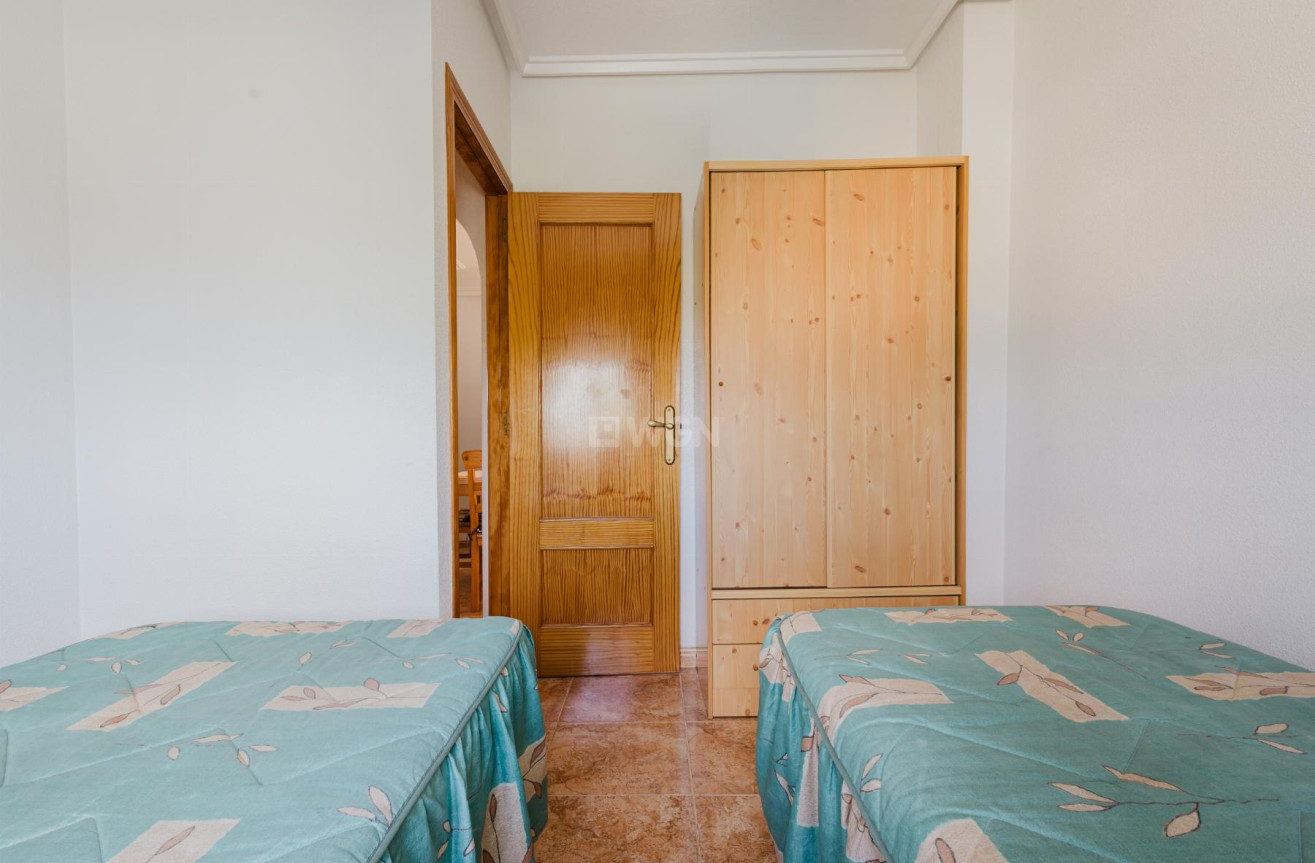 Odsprzedaż - Mieszkanie w bloku - Torrevieja - Costa Blanca
