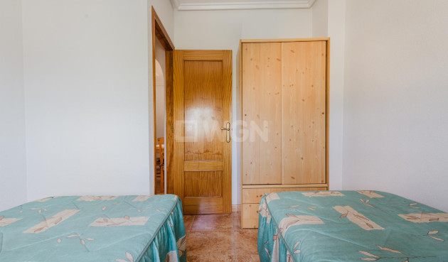 Odsprzedaż - Mieszkanie w bloku - Torrevieja - Costa Blanca