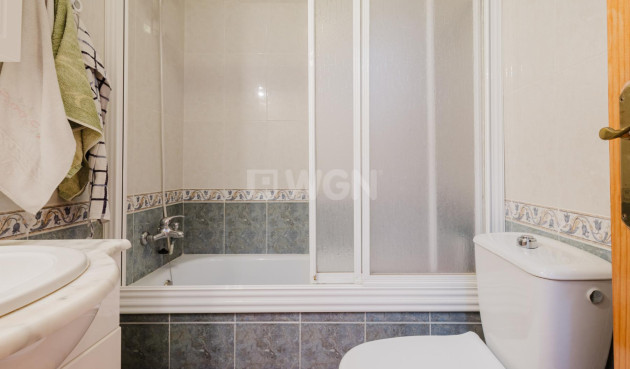 Odsprzedaż - Mieszkanie w bloku - Torrevieja - Costa Blanca