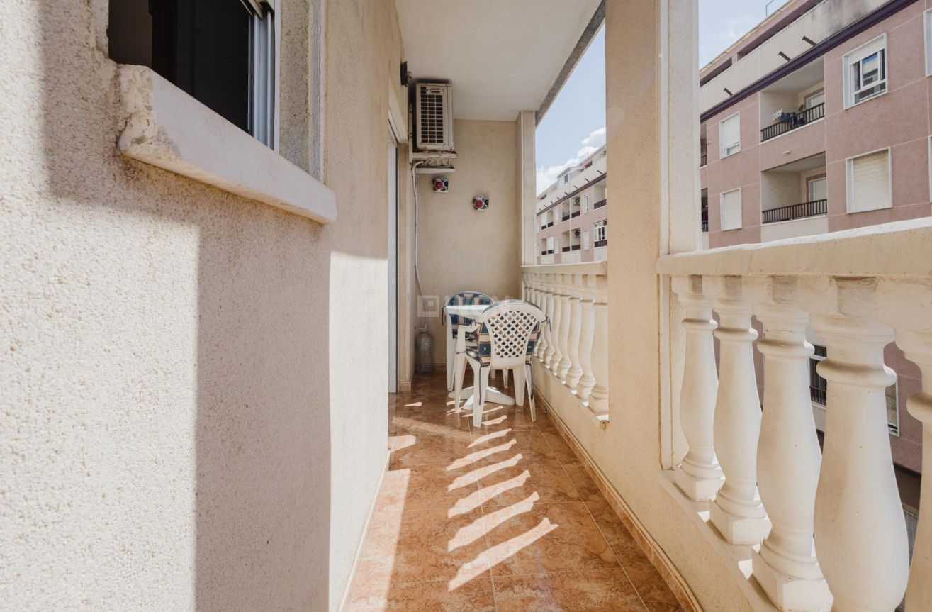Odsprzedaż - Mieszkanie w bloku - Torrevieja - Costa Blanca