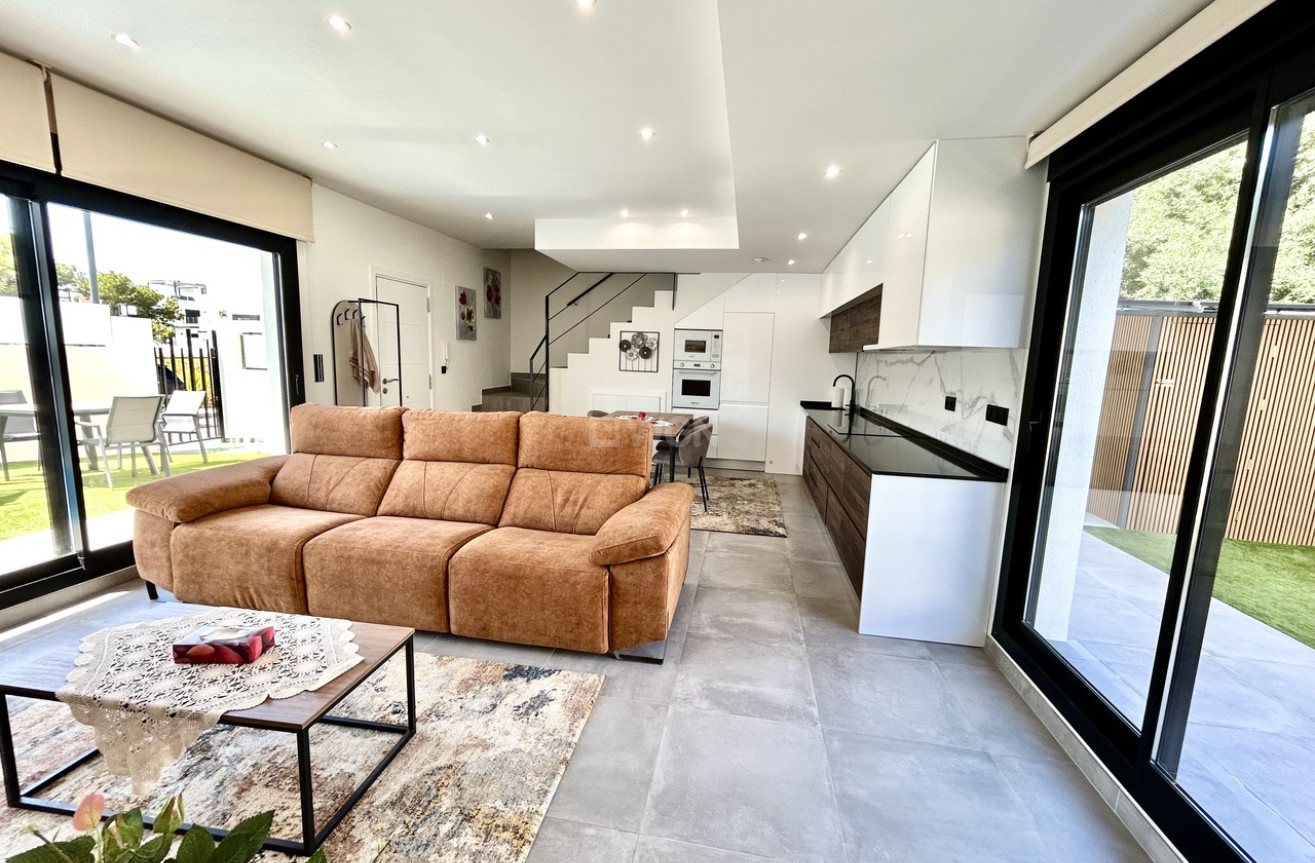 Odsprzedaż - Villa - Villamartin - Costa Blanca
