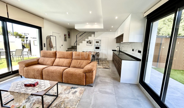 Odsprzedaż - Villa - Villamartin - Costa Blanca