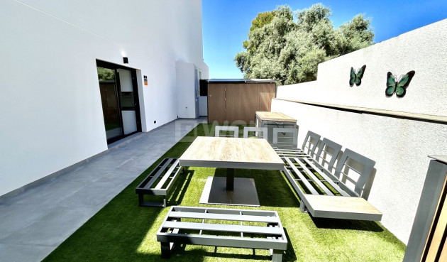 Odsprzedaż - Villa - Villamartin - Costa Blanca