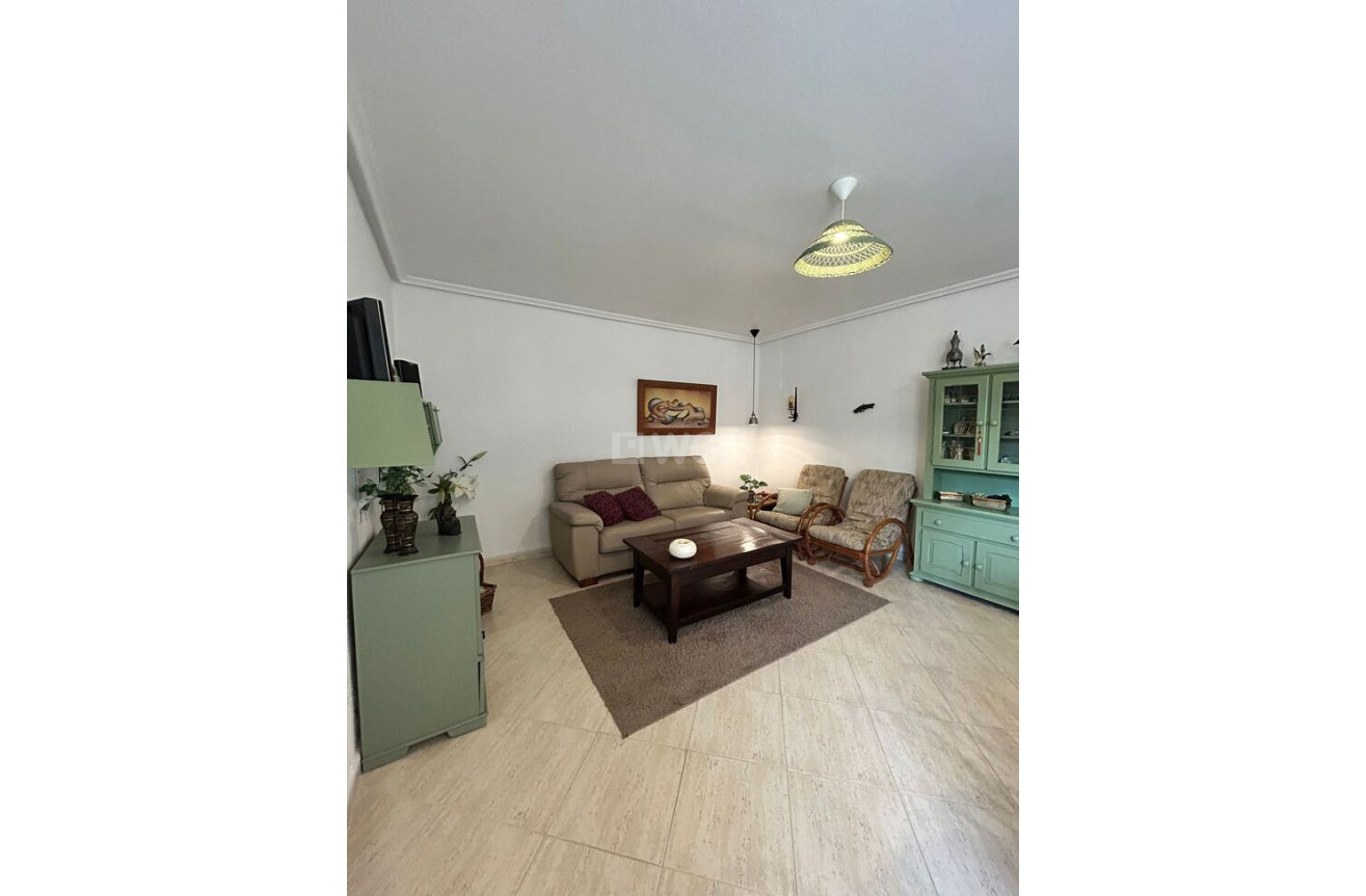 Odsprzedaż - Villa - Torrevieja - aguas nuevas