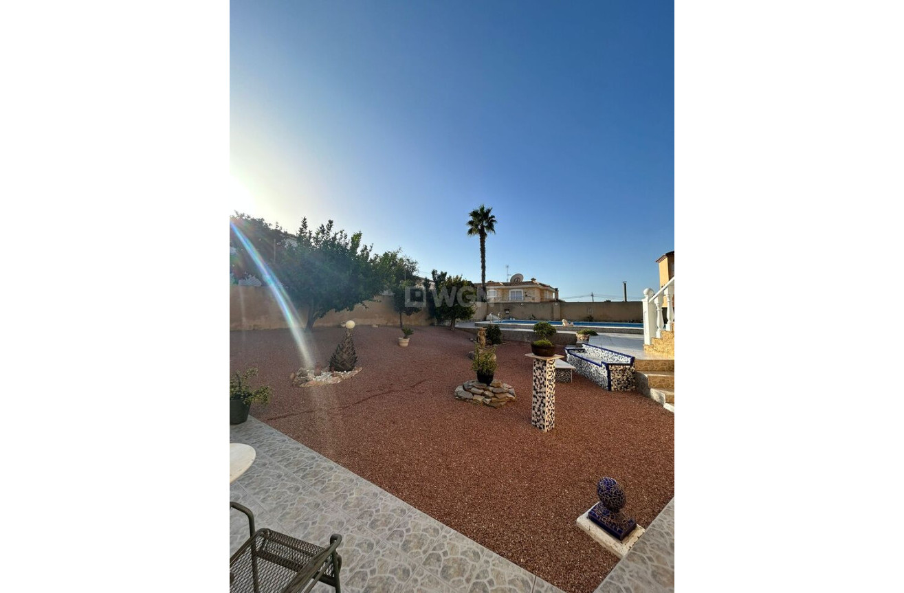 Odsprzedaż - Villa - Torrevieja - aguas nuevas
