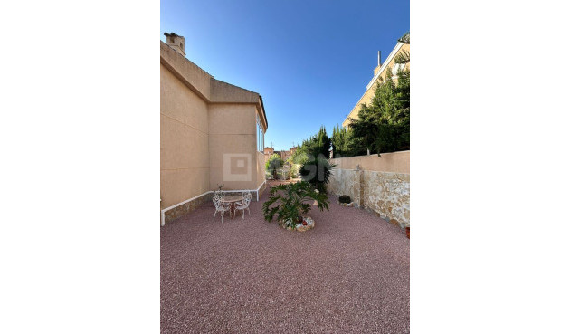 Odsprzedaż - Villa - Torrevieja - aguas nuevas