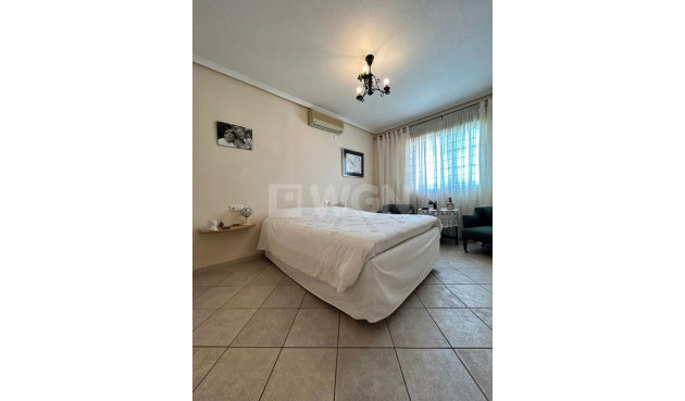 Odsprzedaż - Villa - Torrevieja - aguas nuevas