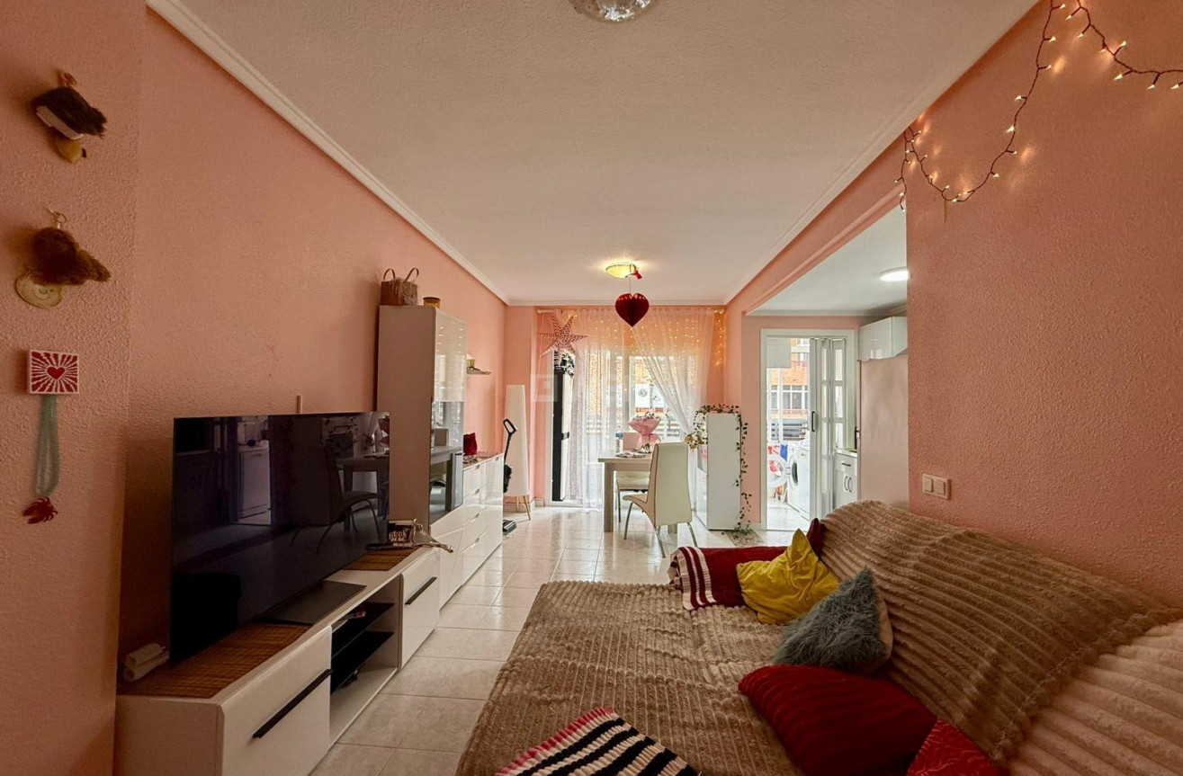 Wiederverkauf - Wohnung - Torrevieja - Centro