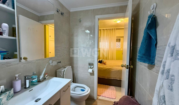 Wiederverkauf - Wohnung - Torrevieja - Centro