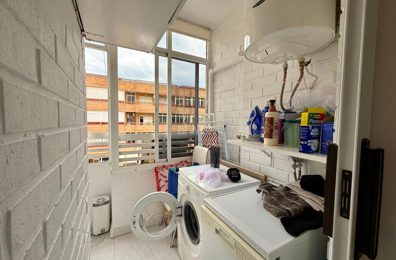 Wiederverkauf - Wohnung - Torrevieja - Centro