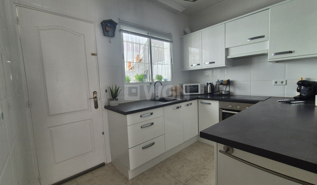 Odsprzedaż - Villa - San Miguel de Salinas - Inland