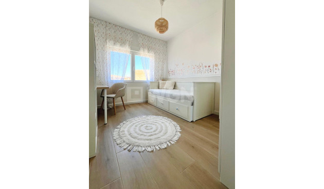 Reventa - Apartamento / piso - Lo Pagan - LA PUNTICA