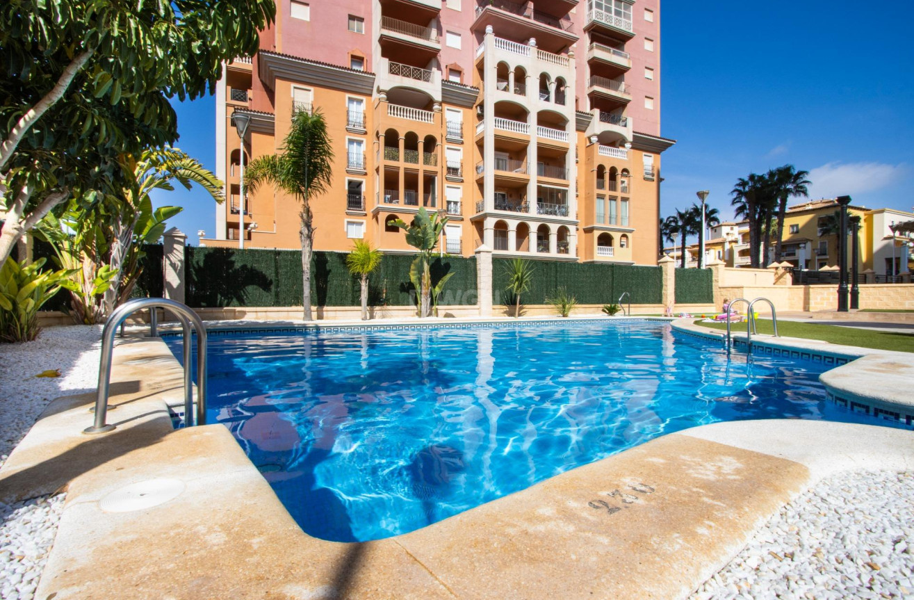 Odsprzedaż - Mieszkanie w bloku - Torrevieja - Los Frutales