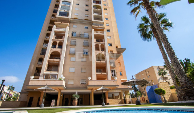 Odsprzedaż - Mieszkanie w bloku - Torrevieja - Los Frutales