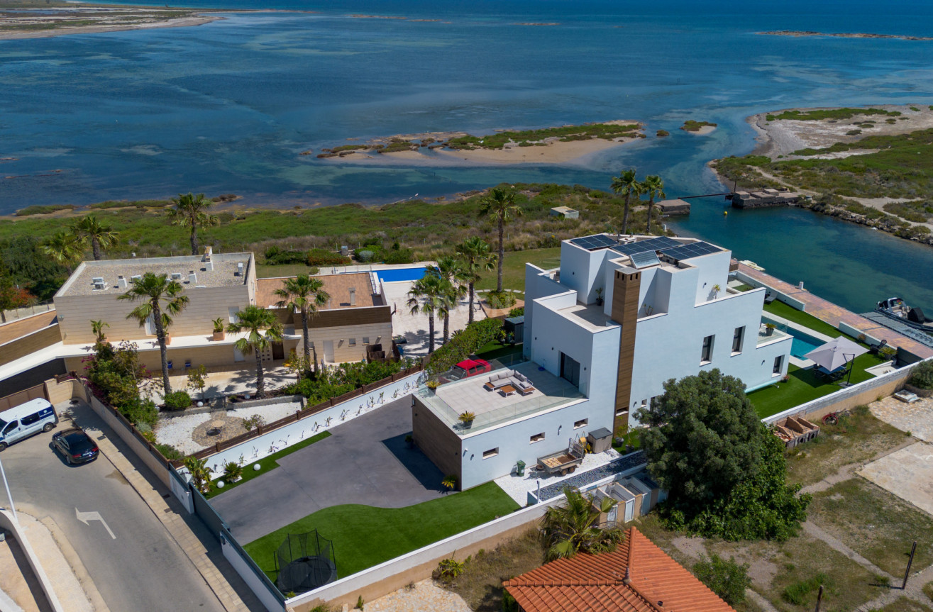 Resale - Villa - La Manga del Mar Menor - Costa Calida